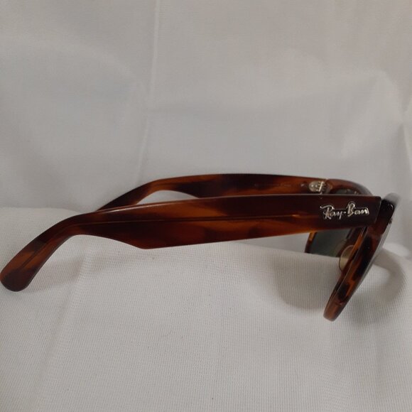 Ray-Ban Wayfarer II Sunglasses with Tortoise Shell Frame - Picture 3 of 6